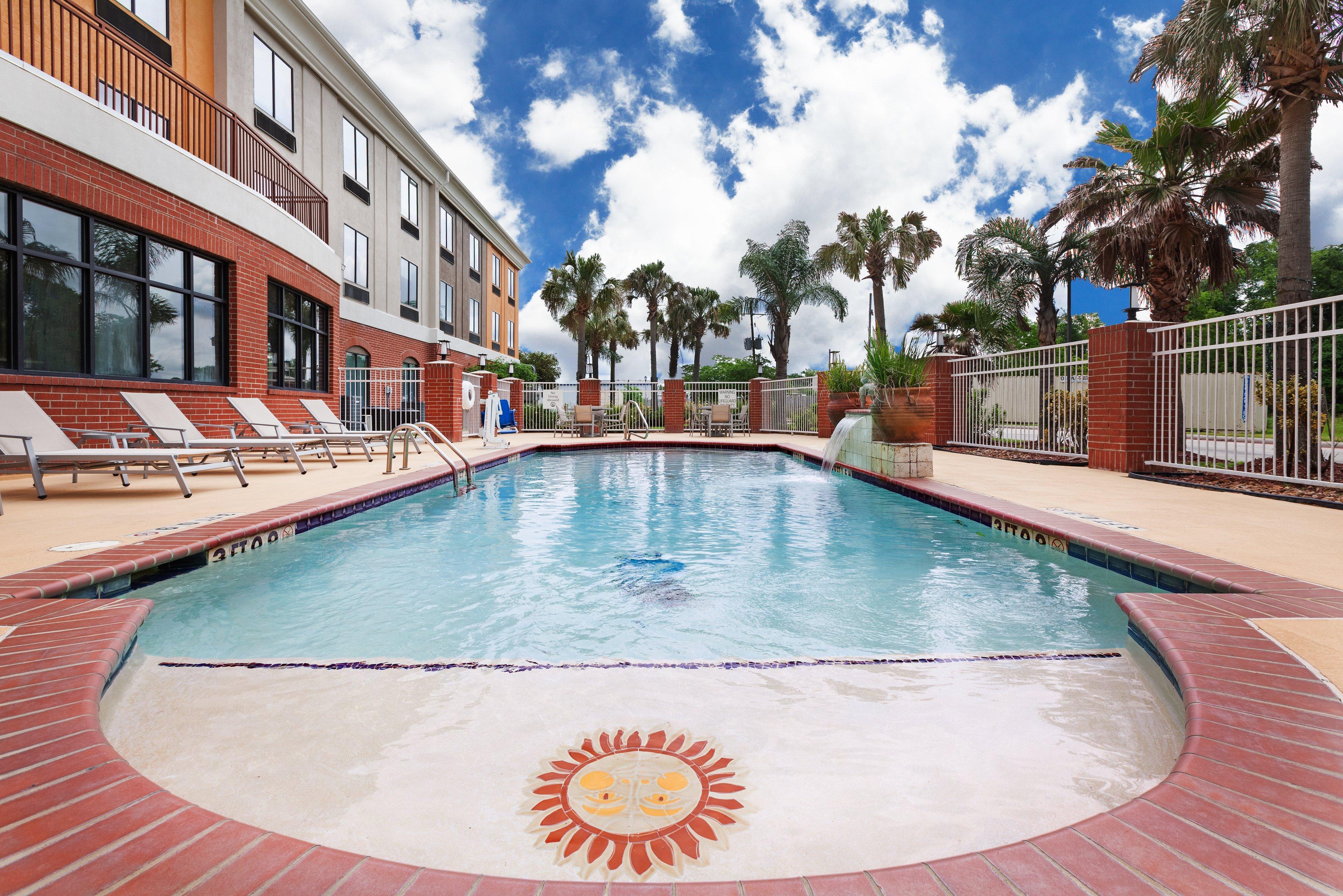 Holiday Inn Express Hotel And Suites Orange, An Ihg Hotel Εξωτερικό φωτογραφία